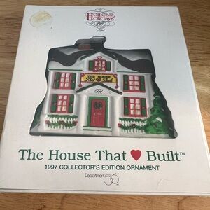 Dept 56 The House that Love Built 1997 Collector’s Edition Ornament NEW